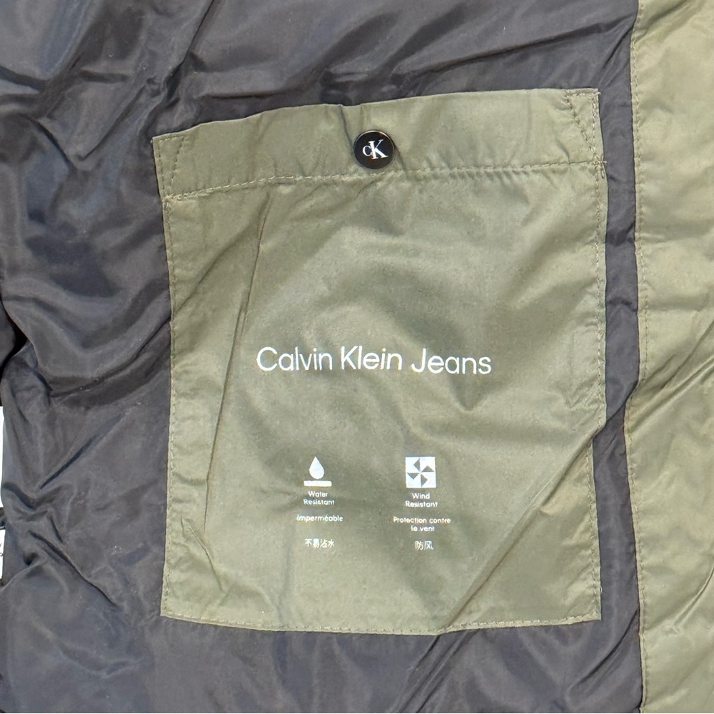 Calvin Klein Puffer Jacket sz SM - Picture 9 of 10